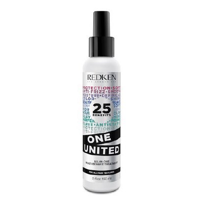 One United: spray multi-beneficio per tutte le tipologie di capelli.